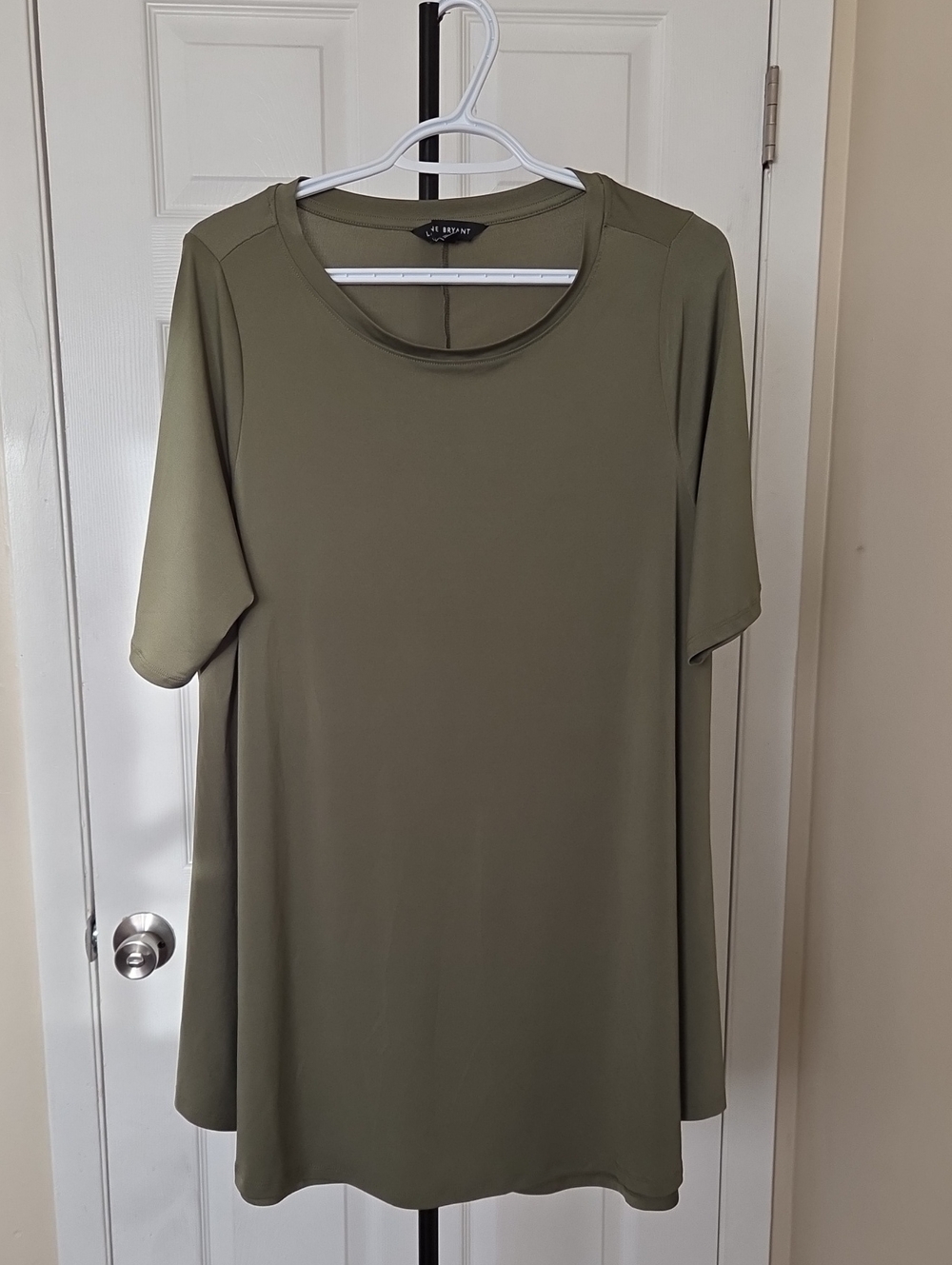 Lane Bryant Plus Size  Olive Scoop Neck Short Sleeve Tunic
